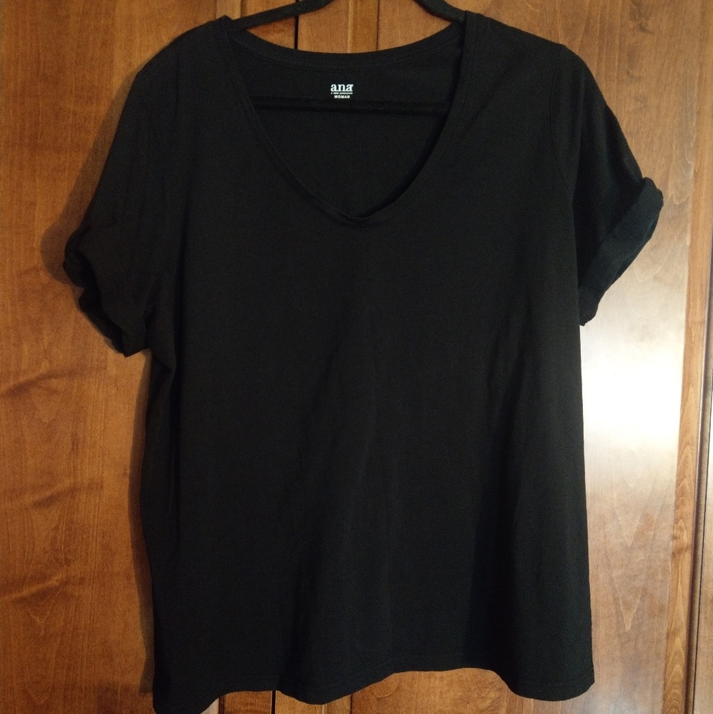 Ana tee with sleeve detail